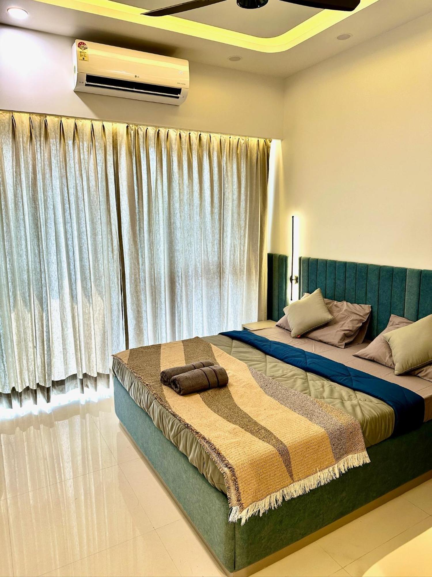 Peacock Palace 2bhk Modern Ac Flat In Baner *