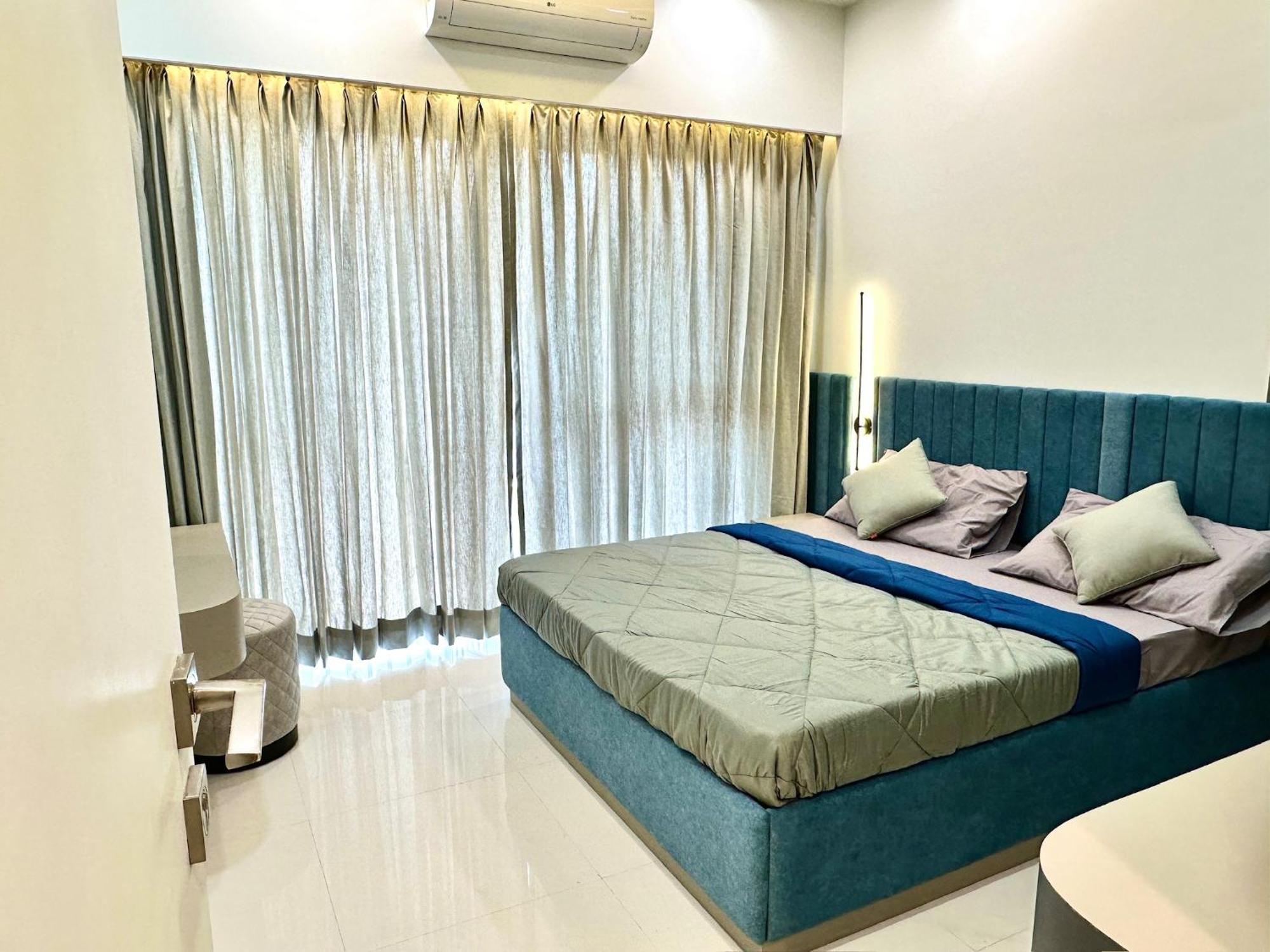 Peacock Palace 2bhk Modern Ac Flat In Baner * Pune